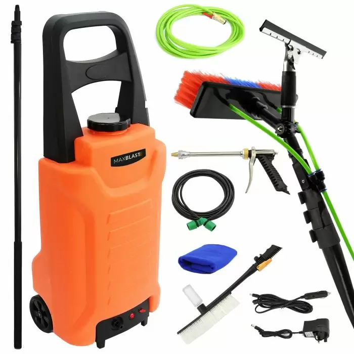 MAXBLAST 30L Water Trolley & Water Fed Cleaning Pole 3 MAXBLAST 30L Water Trolley & Water Fed Cleaning Pole