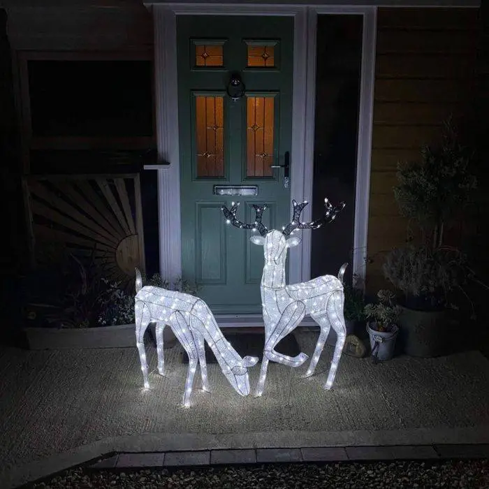 MonsterShop Large Light Up Stag & Doe Reindeer Set 5 MonsterShop Large Light Up Stag & Doe Reindeer Set - Image 3